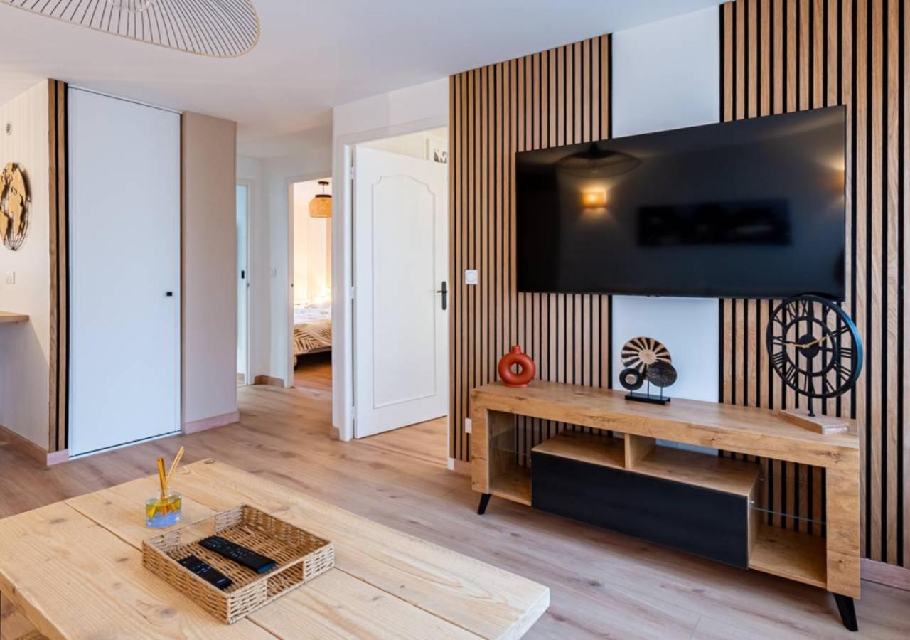 Le Carrousel Avec Parking Prive Apartment Dijon Bagian luar foto