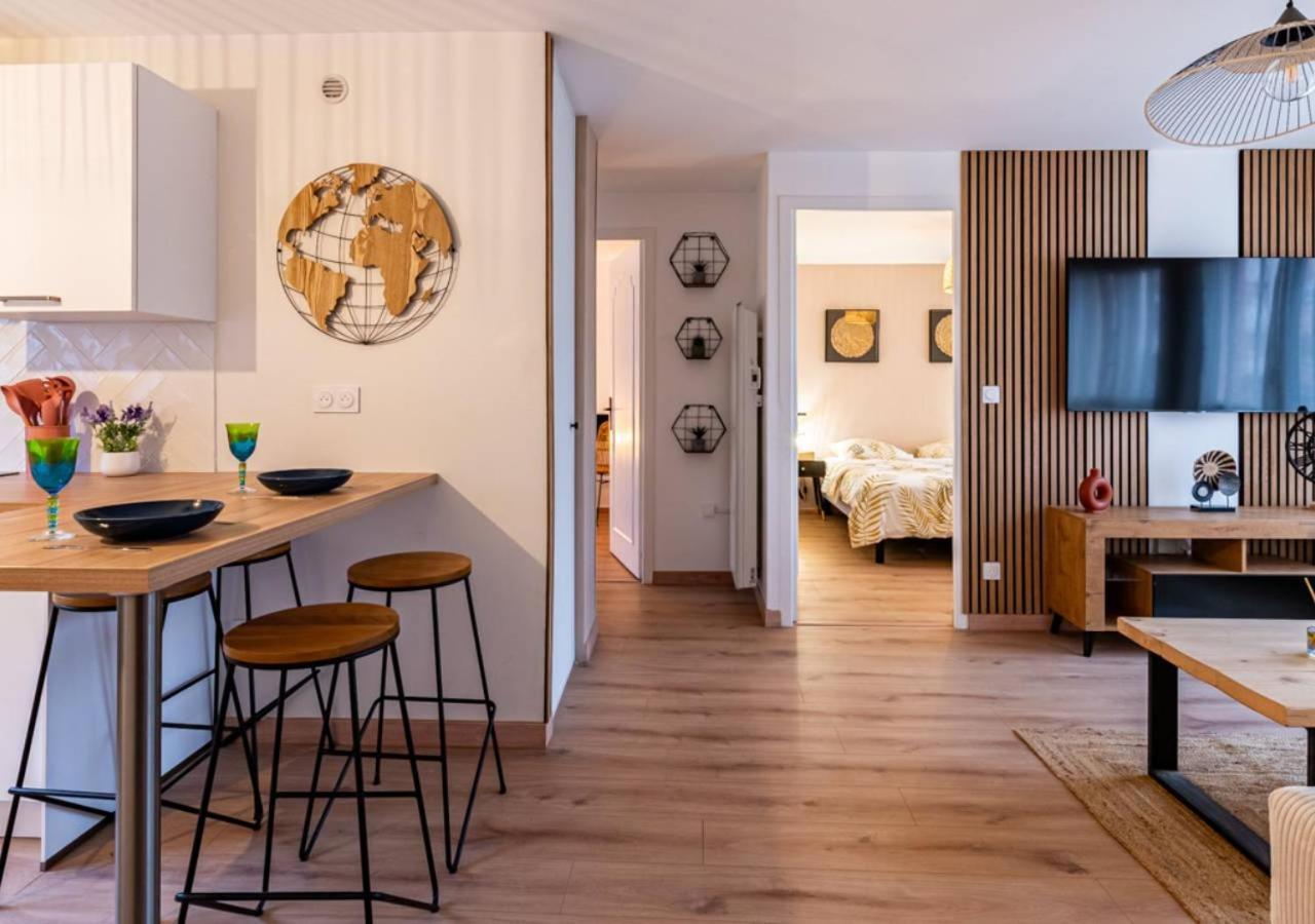 Le Carrousel Avec Parking Prive Apartment Dijon Bagian luar foto